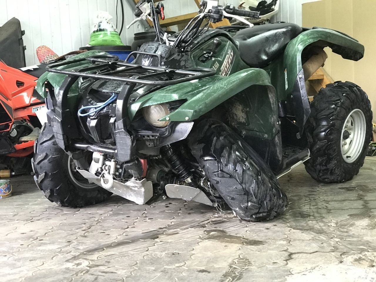 Квадроциклы в сервисе MOTODOCTOR